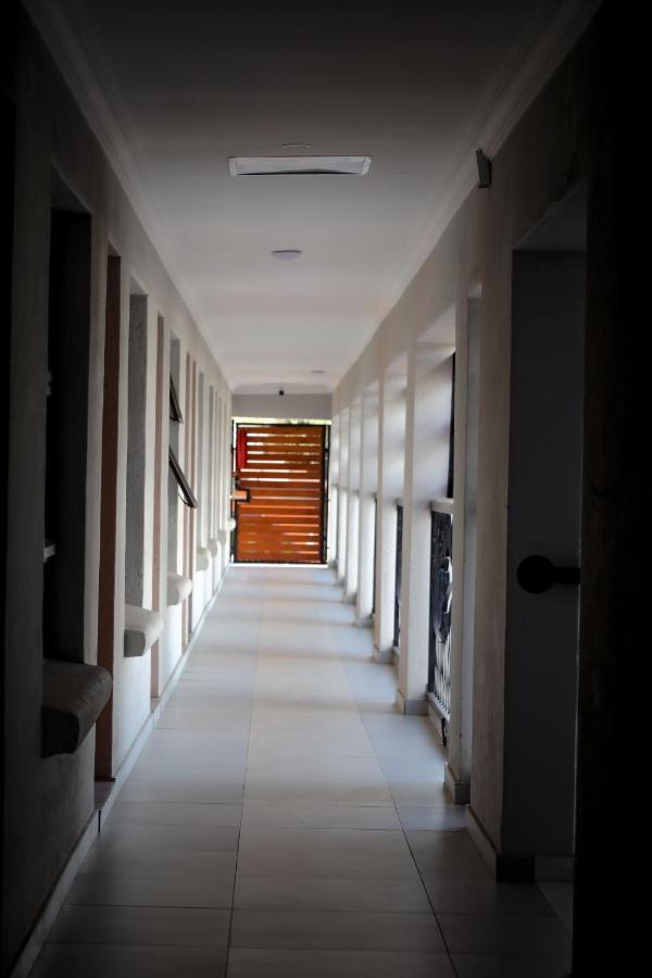 El Infinito Lifestyle Hotell Kempton Park Eksteriør bilde
