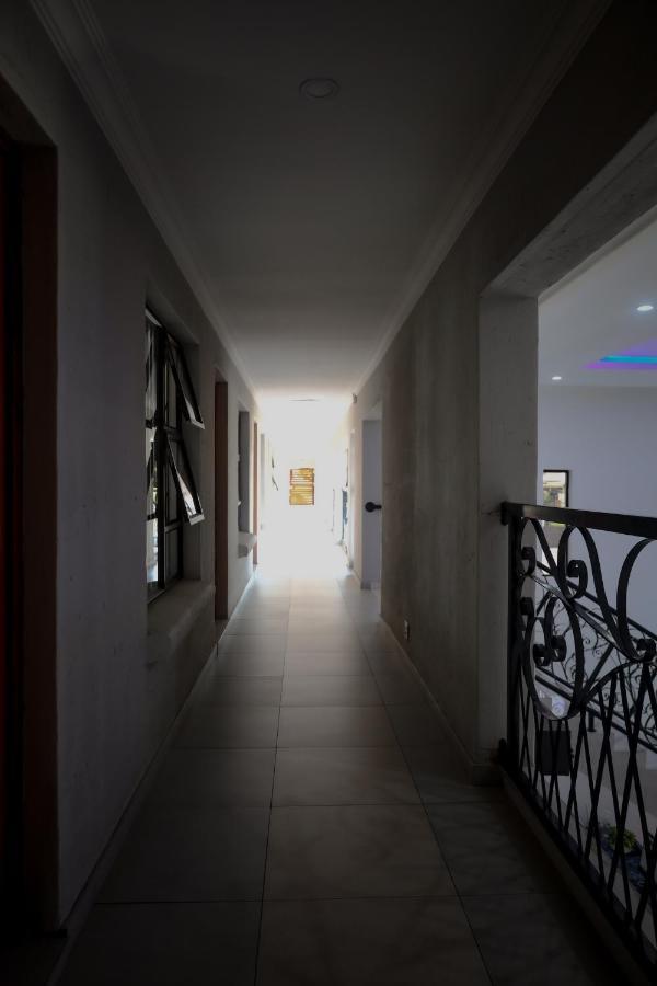 El Infinito Lifestyle Hotell Kempton Park Eksteriør bilde