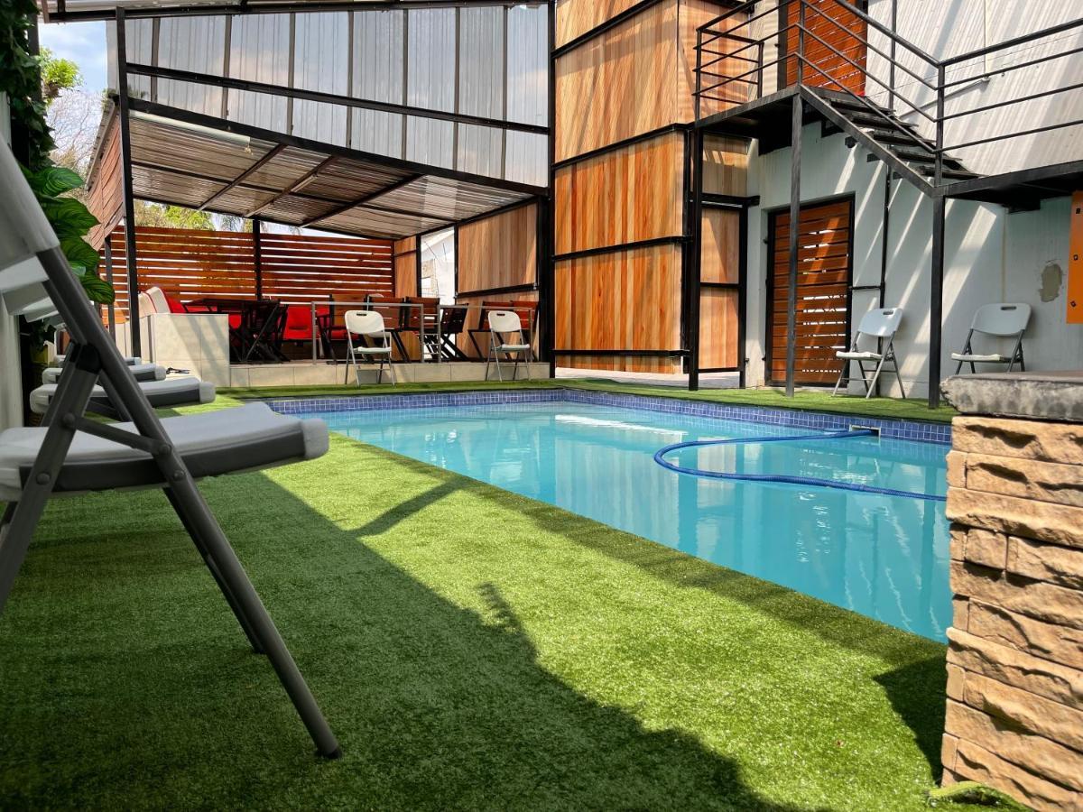 El Infinito Lifestyle Hotell Kempton Park Eksteriør bilde