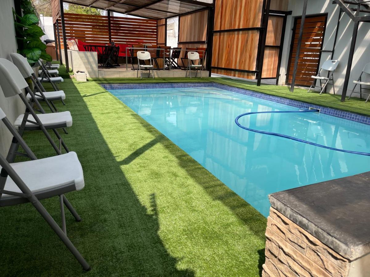 El Infinito Lifestyle Hotell Kempton Park Eksteriør bilde